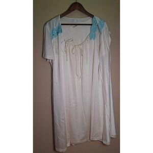 Vintage Jolie Two Peignoir Set Cream Blue Leaf Embroidery Nightgown Robe M
